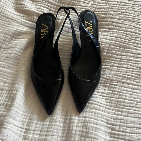 Zara Shoes - Zara Slingback Pumps, black 9.5